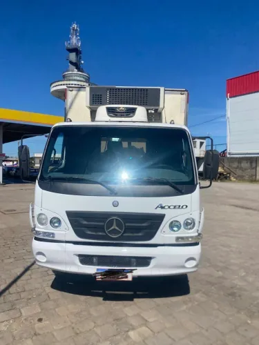 Mercedes benz 915C ano 2008 câmara fria -valor: 205.000,00
