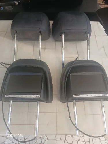 Encosto de cabeça carro com Tela 7"