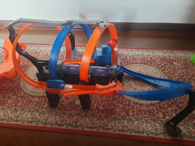 Pista Hotwheels Looping Triplo Toy Car Track Set Corkscrew Crash