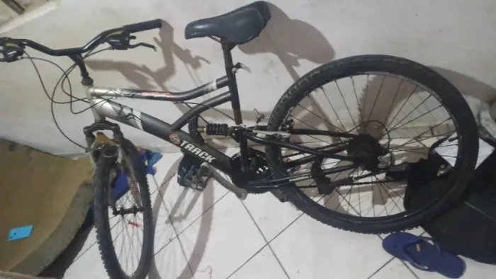 Bicicleta semi novo  so ligação ou WhatsApp *