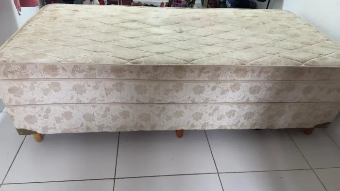 Cama de Solteiro