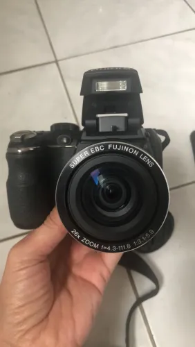 Câmera Fujifilm Gabriel Max
