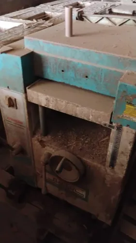 Serra Fita profissional e Desengrosso pra quem trabalha com material de construção ?