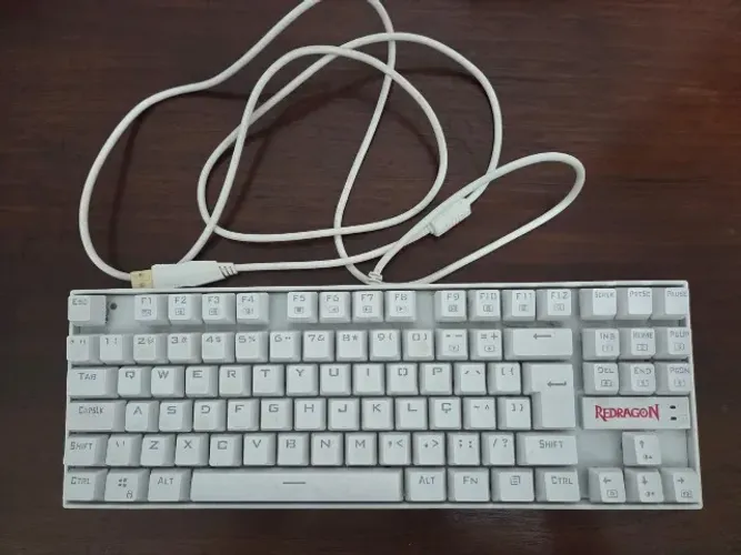 Teclado Gaming Redragon K552w-rgb Kumara Usb Branco Inglês