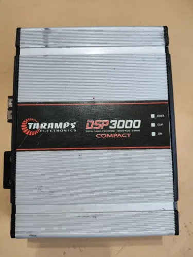 Módulo Taramps DSP 3000 COMPACT funcionando perfeitamente.