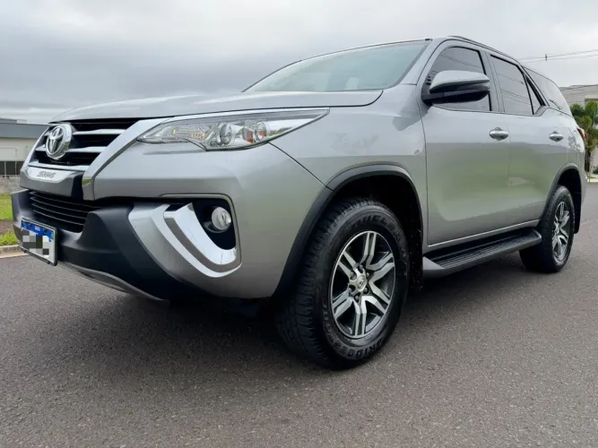 Toyota Hilux CD SRV 4X2 2.7 Flex 16V Aut. 2019