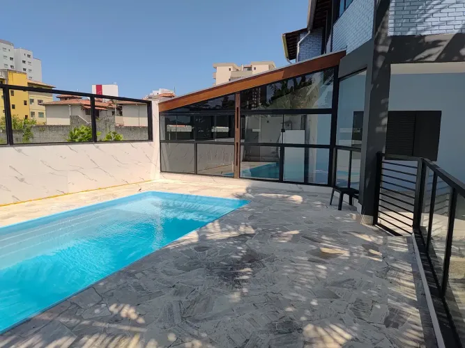 CASA EM CARAGUA MASSAGUAÇU