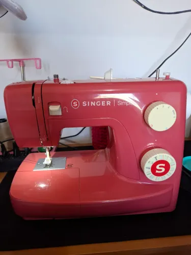 Maquina de costura Singer 3223