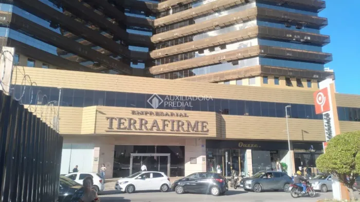 Sala Comercial em localização estratégica de São José