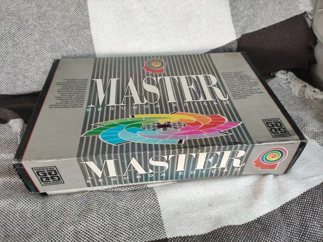 Kit 2 Jogos de Tabuleiro Master + Não Pode Rir 2