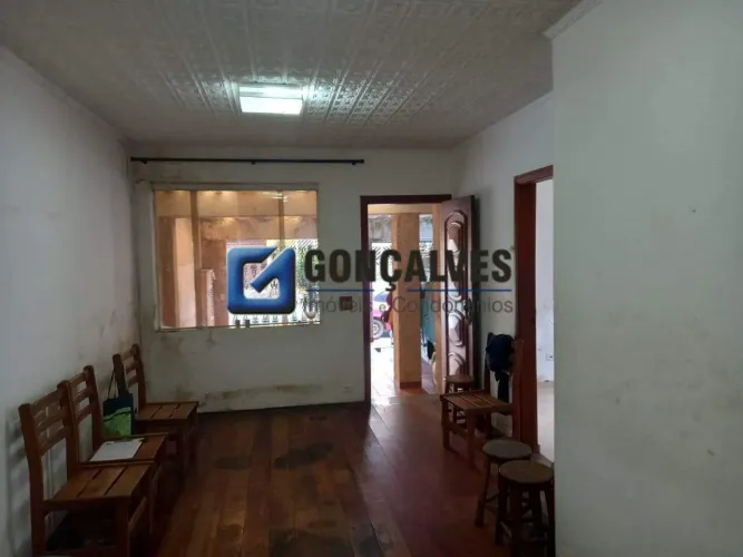 Casa à venda em Santa Terezinha, SBC - 3 quartos, 3 vagas e quintal