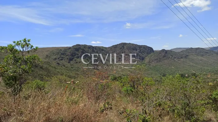 Lote 5.000 m² no condomínio Quintas de Casa Branca com vista espetacular