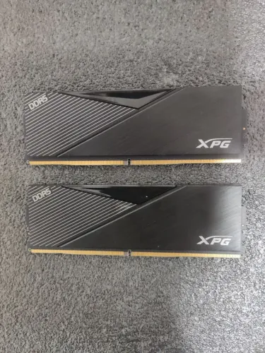 Memória RAM XPG Lancer 32GB (2x16GB) DDR5 5200MHz CL38 (Com Caixas)