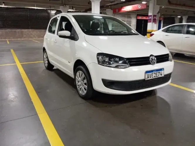 Volkswagen Fox 1.0 MI Total Flex 8V 5P 2012