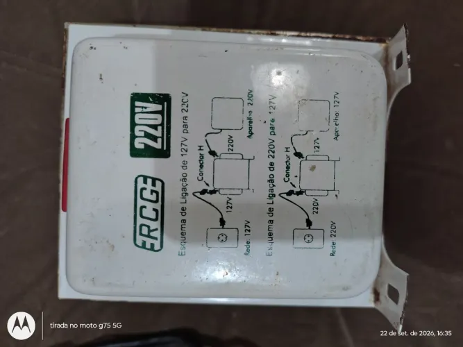 Autotransformador bivolt 127 e 220 RCG