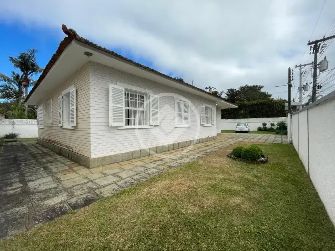 Casa Linear com 5 Quartos e Amplo Terreno na Tijuca, Teresópolis codigo: 358426
