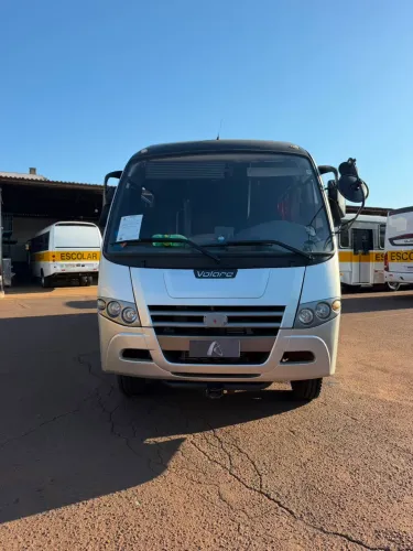 Micro ônibus escolar Volare V8L motor cumins 29 lugares