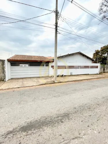 Casa 04 Dorm. em Chapada Grande - Itapetininga