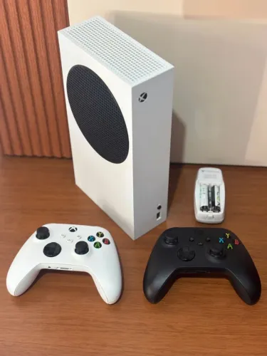 Console Xbox Series S 512gb SSD 2 controles