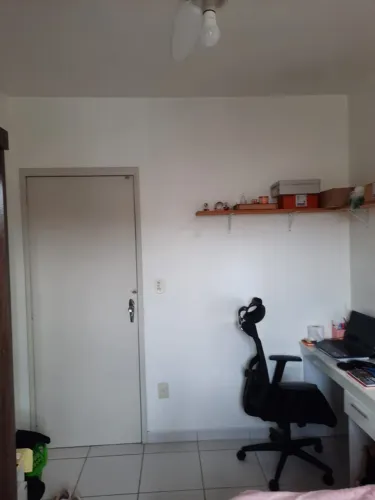 Quarto para moça Trindade Florianopolis