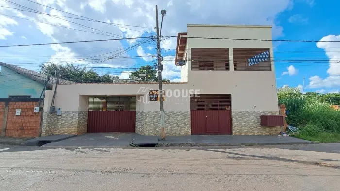 Casa no Bairro Isaura Parente à VENDA!