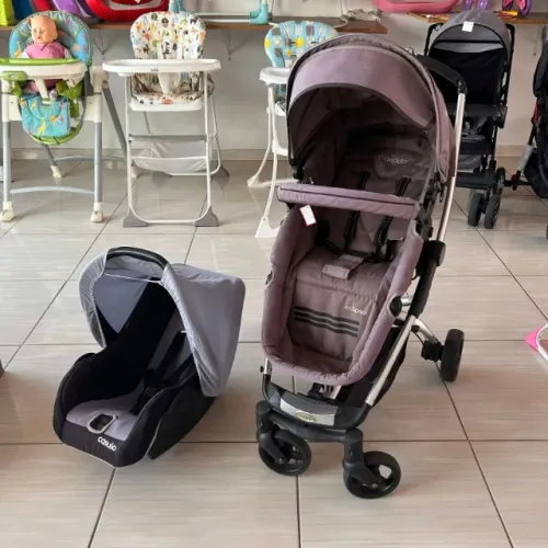 kit carrinho e bb conforto marca Kiddo cor marrom, usados em perfeito estado