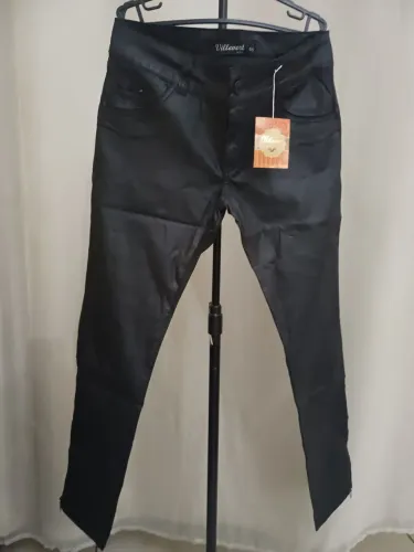 Calça preta couro falso tamanho 40-42