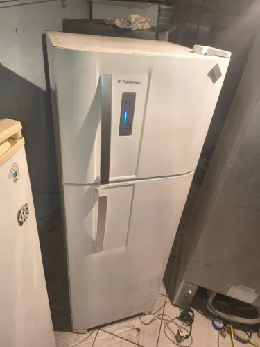 Geladeira Electrolux Frost Free 310 litros 220v ENTREGO 