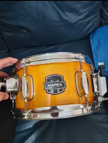 Caixa mapex 10?