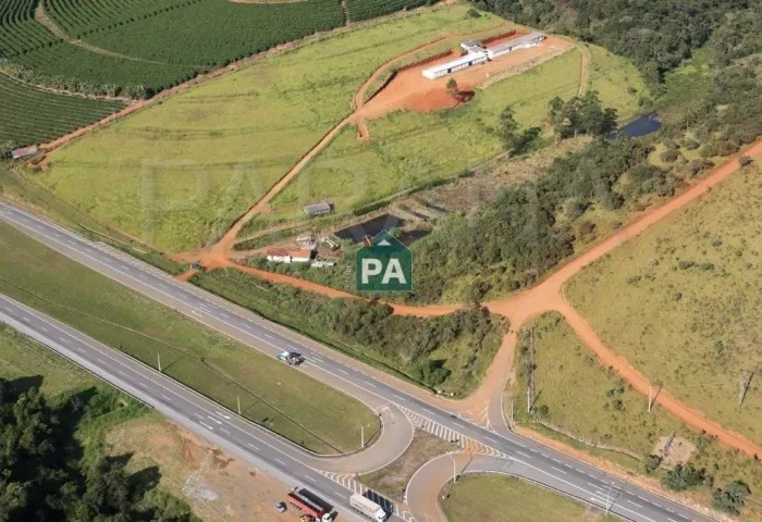 Sitio à venda, medindo 70.000 m² - Carmo da Cachoeira/MG