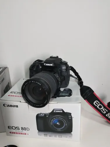 Kit Canon 80D lente 17 55 f2.8 + fhasch canon