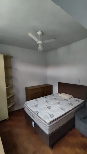 Alugo kitnet centro de Vitória 1.100,00