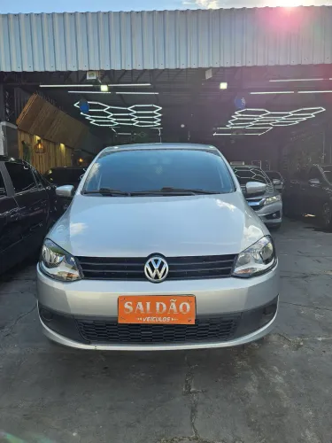 Volkswagen Fox 1.0 MI Total Flex 8V 5P 2014