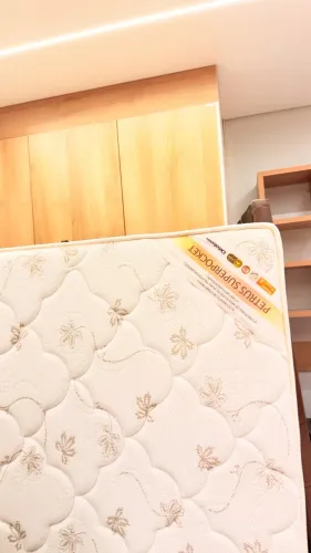 Cama box mola ensacada de 2mil por $1500, av.