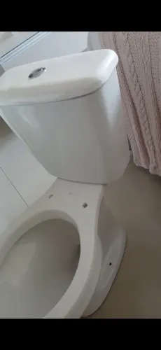 Vaso Sanitária Novo e Caixa Acoplada!