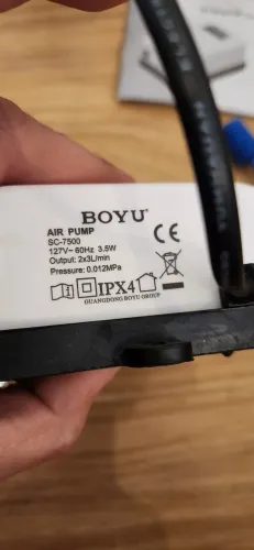Bomba Compressora De Ar Boyu Sc-7500 2 Saídas 127v para Aquário