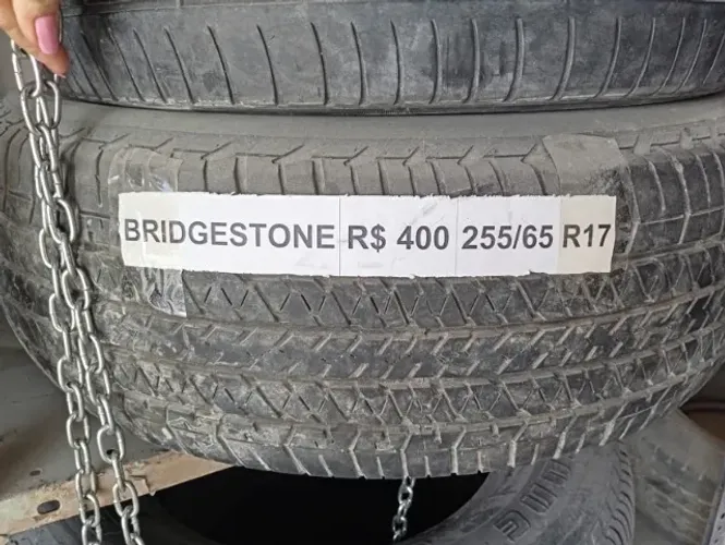 Pneu BRIDGESTONE 255/65 R 17 