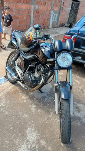 Vende-se ou troca por carro