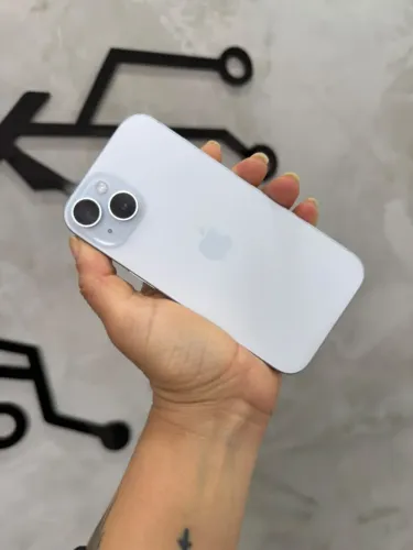 iPhone 15 Blue 128GB (Nota e 3 meses de garantia)
