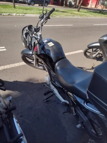 Moto Titan 2012