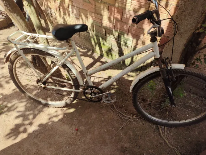 Vendo uma bicicleta