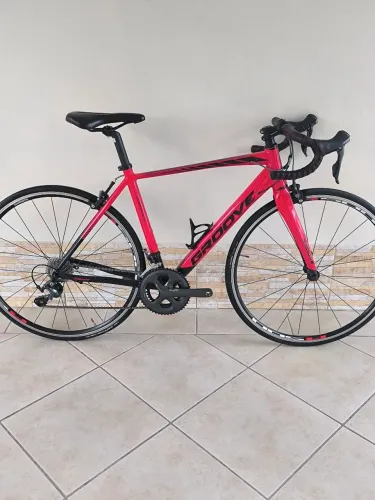 Speed Groove Overdrive 70 alumínio com garfo carbono com apenas 600km 