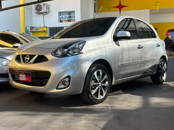 Nissan March SL 1.6 16V Flexstart 5P Mec. 2015