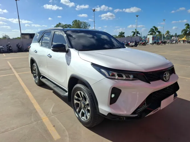 Toyota Hilux SW4 Diamond 2.8 TB 4X4 Die. Aut. 2026