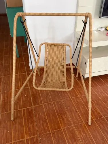 Cadeira de balanço infantil