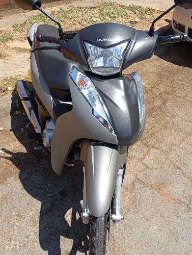 Biz 2024 125 ex, moto perfeita