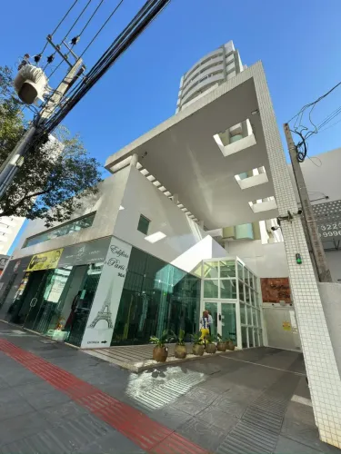 Imóvel para aluguel tem 73 metros quadrados com 2 quartos em Zona 01 - Maringá - PR