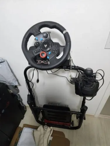 Volante G29 + Cambio Logitech + Cockipit Extreme Sim Racing