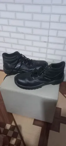Bota n"43 $$70