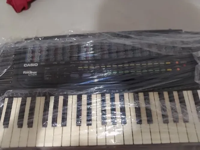 Teclado piano CT-636